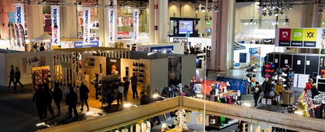 Trade-show1-e1590756478225 img